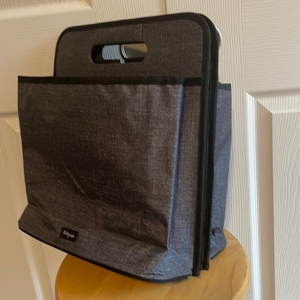 Thirty-one deluxe fold and file, ultimate crafting storage practically new!